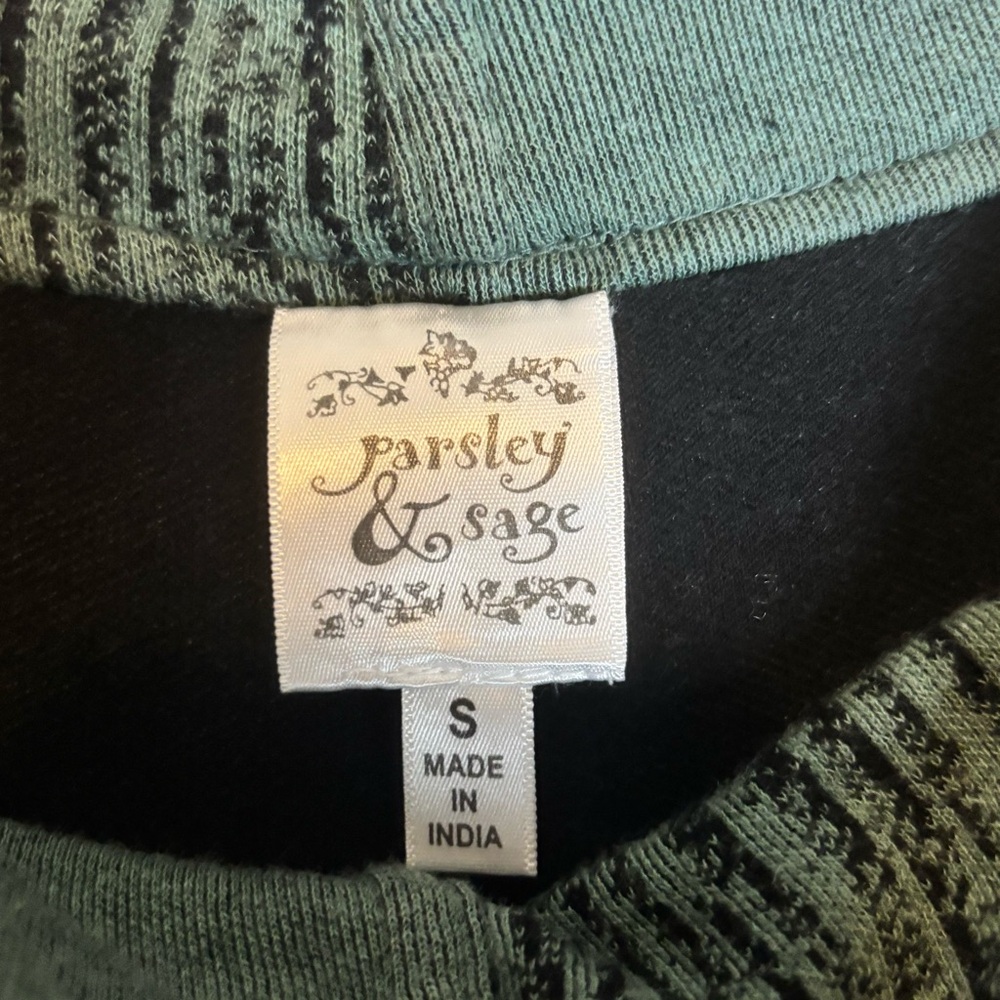 Parsley & Sage Contrast Cowl Neck High-Low Green & Black Tunic - Picture 3 of 5